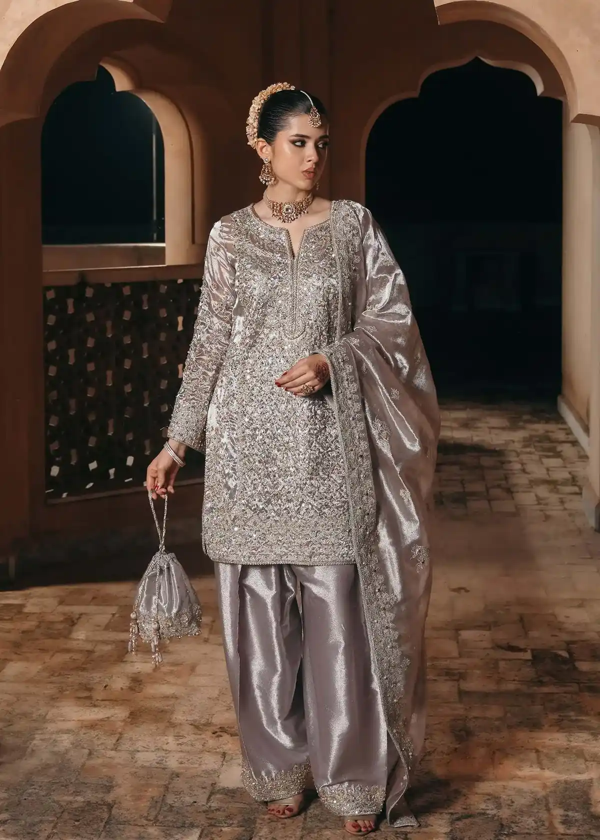 Kanwal Malik - Gulnaar (2) Kanwal Malik Gulnaar 2 designerwearcollection.com